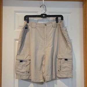 Mens Bass Pro Shops World Wide Sportsman Light Tan Cargo Shorts Size 38